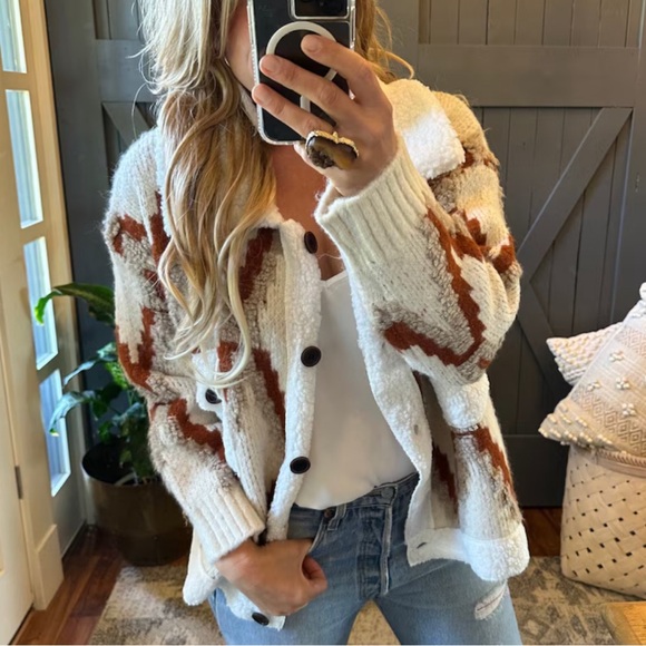 New Quilted Cardigan Sweater Coat / Women's Shacket Western Boho Jacket - Picture 6 of 9